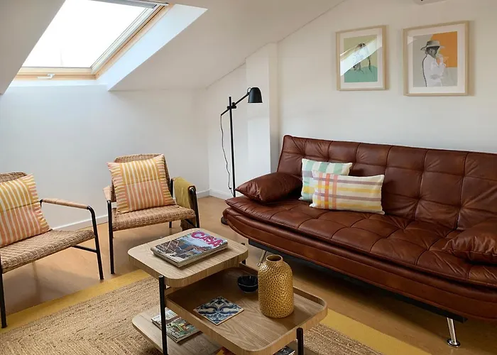 Apartment Bright W Balcony, Ac, Parking, By Timecooler Lissabon
