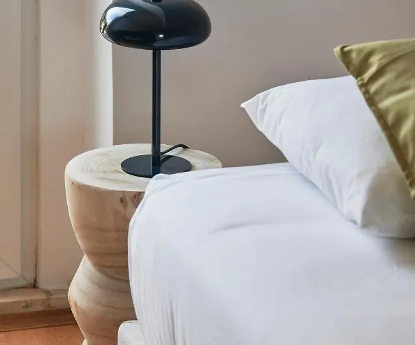 Apartment Bright W Balcony, Ac, Parking, By Timecooler Lissabon