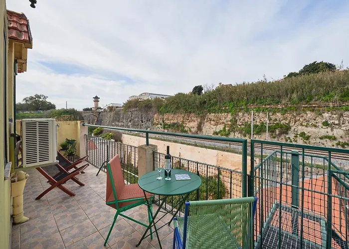Bright W Balcony, Ac, Parking, By Timecooler *