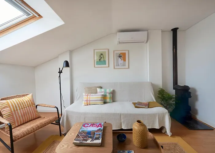 Bright W Balcony, Ac, Parking, By Timecooler