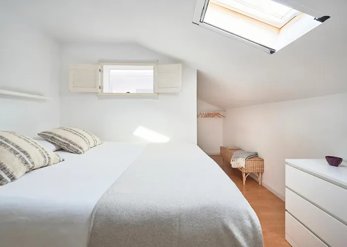 Bright W Balcony, Ac, Parking, By Timecooler Apartamento