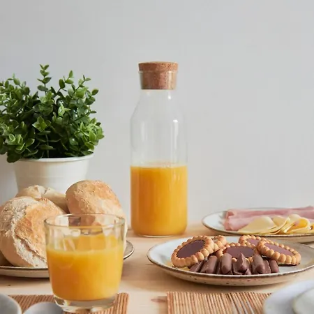 Appartamento Bright W Balcony, Ac, Parking, By Timecooler *