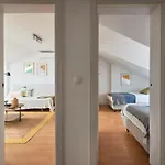 Bright W Balcony, Ac, Parking, By Timecooler