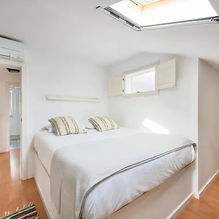 Bright W Balcony, Ac, Parking, By Timecooler Appartement *