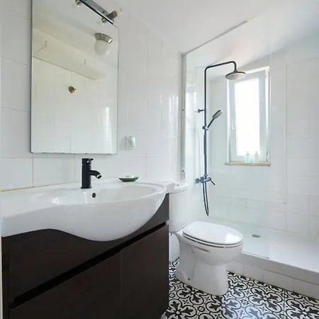 Apartamento Bright W Balcony, Ac, Parking, By Timecooler