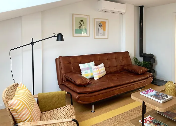 Bright W Balcony, Ac, Parking, By Timecooler Appartement