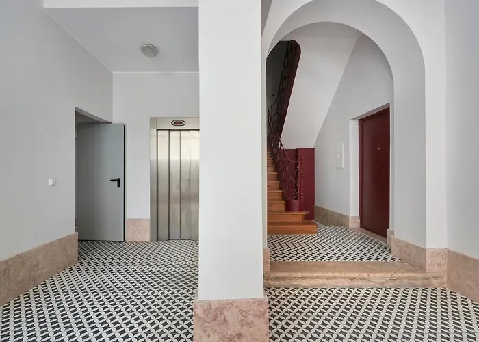 Bright W Balcony, Ac, Parking, By Timecooler Appartement *