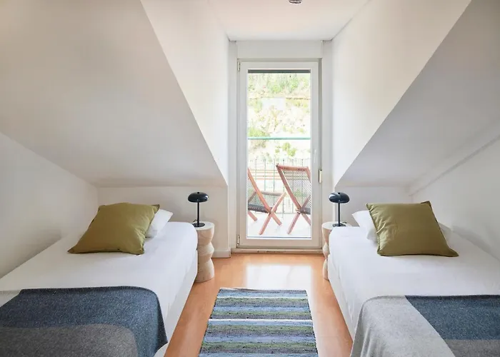 Appartement Bright W Balcony, Ac, Parking, By Timecooler