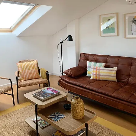 Apartment Bright W Balcony, Ac, Parking, By Timecooler Lissabon