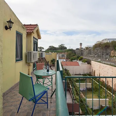 Bright W Balcony, Ac, Parking, By Timecooler *