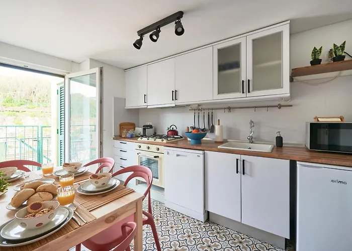 Appartamento Bright W Balcony, Ac, Parking, By Timecooler *