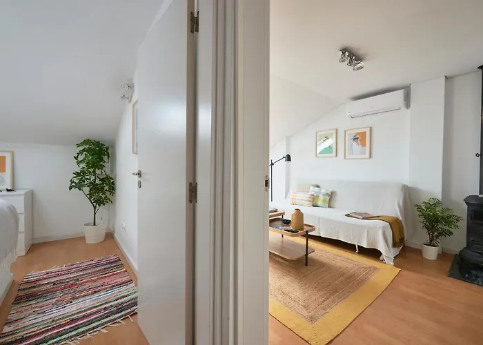 Bright W Balcony, Ac, Parking, By Timecooler