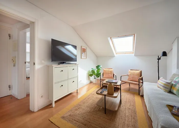Bright W Balcony, Ac, Parking, By Timecooler Appartamento Lisbona